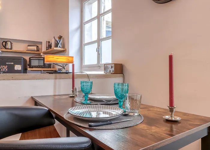 Le Vintage, Appart,hotel Particulier, Centre Maisoncarreeconciergerie * Nîmes